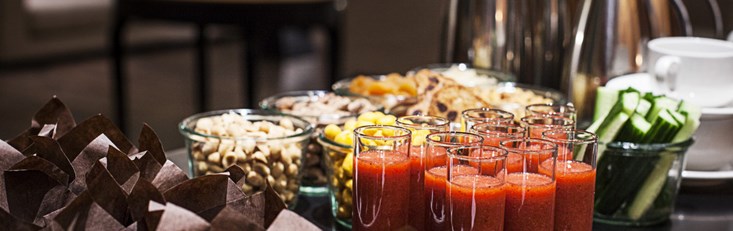 Light dining for the meeting package