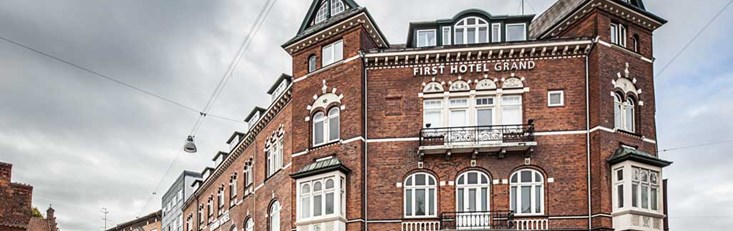 Facade First Hotel Grand