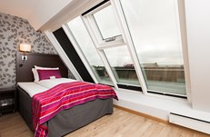Moderate single room