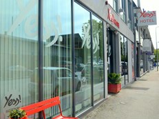 Inngangen til hotellet
