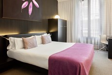First Hotel Petit Palace Barcelona