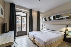 First Hotel Petit Palace Ducal Chueca