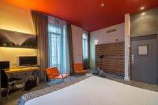First Hotel Petit Palace Plaza del Carmen