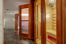 Jacuzzi & Sauna