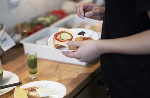 Kantine studiohotellet Kista. Bilde.