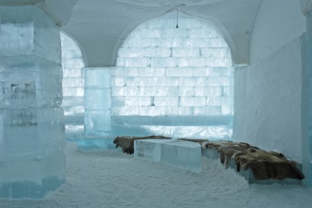 Utforsk Icehotel i Kiruna. Bilde.