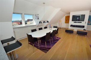 Stue Penthouse-leilighet. Bilde.