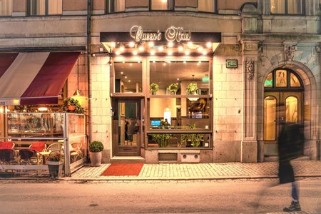 Eksteriør og hotellfasade. Bilde.