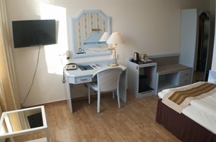 Enkeltrom Hotel Kung Gosta. Bilde.
