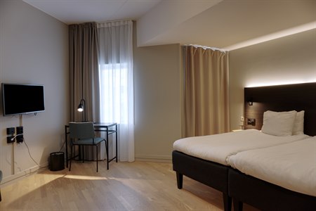 Hotellrom. Bilde.