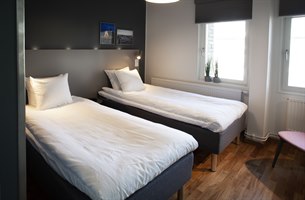 Studio A rom studiohotellet Kista. Bilde.