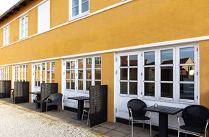 oldens Hotell og kafé utendørs. Bilde.