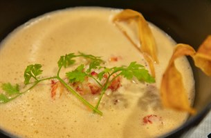 Sjømat suppe Brasserie Skagen Hotel. Bilde.