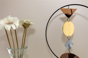 Stor komfortabel seng Standard Dobbeltrom. Bilde.