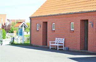 Bildet av utendørs motellrom. Bilde.