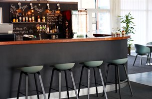 Bar. Bilde.