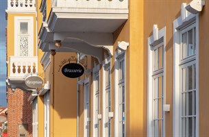 Fint utendørs på Skagen Hotel. Bilde.