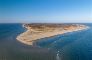 Grenen nydelig strand i Skagen. Bilde.