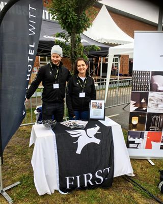 Mässdag!! 👋🏼 Idag står Anette och Fredde och delar ut godis och har ett SUPERERBJUDANDE på hotellrum. Gå dit och hälsa på dem vetja! ☺️ #malkarsdagen2017 - 01.07.2024 14:12:21