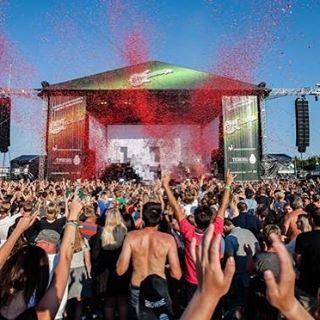 I dag er det Koldings tur til at feste til Grøn Koncert🎤🎸🎷🥁 Vejret viser sig fra sin bedste side med solskin og varme - det bliver uden tvivl en skøn fest☀️ #grønkoncert #solskin #sommer #firsthotelkolding #firsthotels #overnatning #party #yoursecondhome #happypeople #grøn17 - 21.07.2024 11:36:10