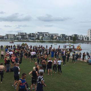 Kalmar värmer upp med ett Minitriatlon 💪🏼🏊🏻‍♀️🚴🏻‍♀️🏃🏽‍♀️ - 17.08.2024 20:52:12
