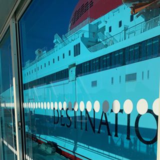 Idag har vi tillbringat en hel dag på Destination Gotlands nya färja där vi fick mingla umgås och lyssna på bra föreläsare kring klimatförändring. Båten tog oss till Stockholm där vi på lördag ska stå på mässa och visa upp vår vackra ö! #destinationgotland #gotlandsbesöksnäring #vattenfall - 22.03.2025 18:53:29